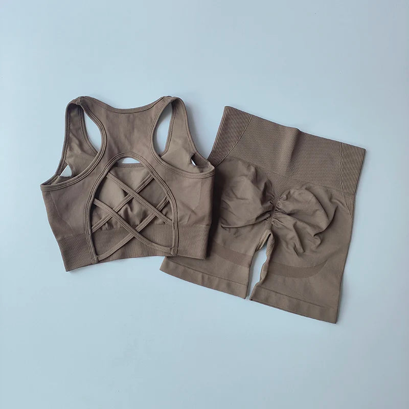 FlexFlow Women's Seamless Activewear Set – Sports Bra & High-Waist Shorts (2-Piece)